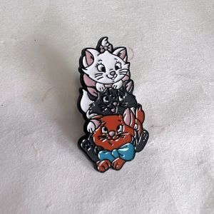 NEW Disney Aristocats Siblings 3 Kitten Trading Pin